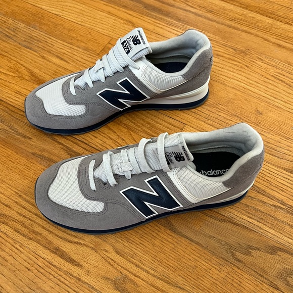 New Balance - Men’s - size 11.5 - Picture 2 of 4